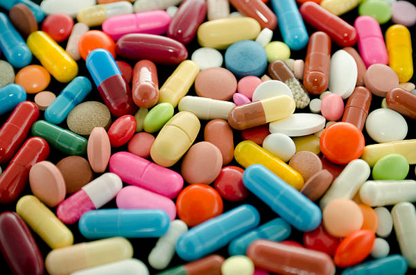 HOW ANTIBIOTIC OVERUSE CAN DISRUPT THE BODY’S MICROBIOME AND TRIGGER ISSUES